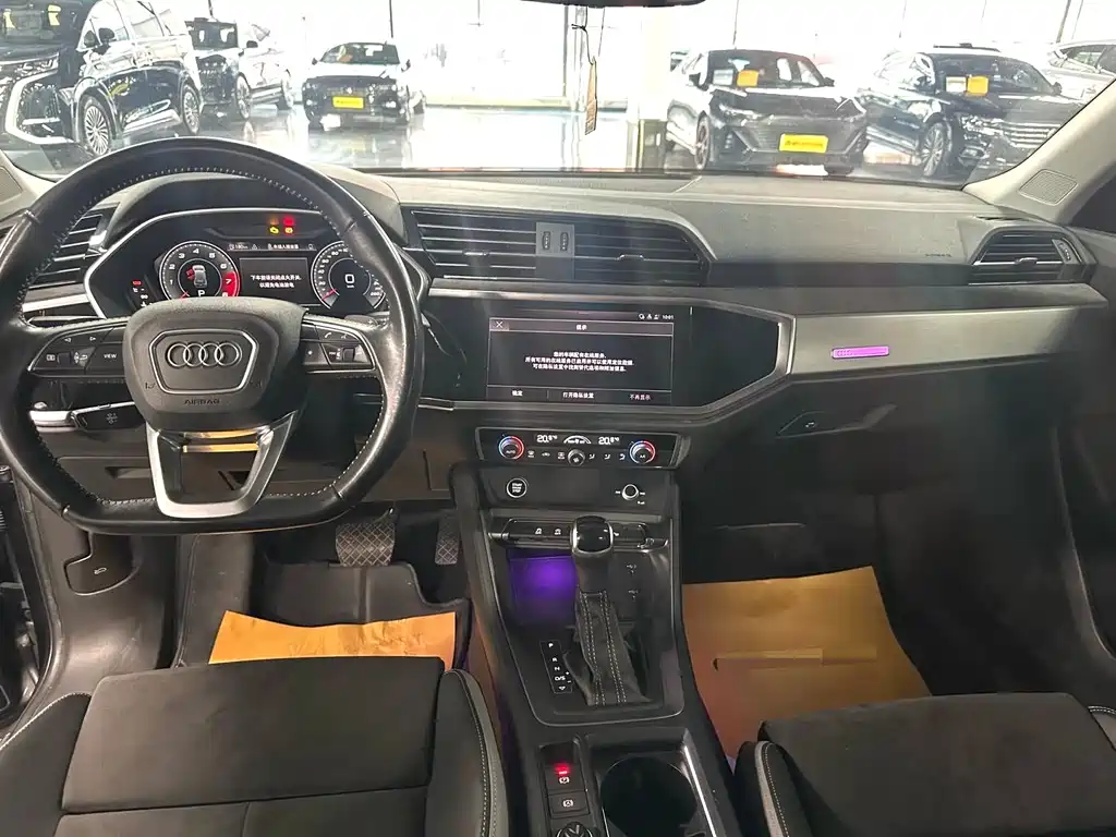 Audi Audi Q3 2022 35 TFSI Fashion Dynamic Edition 2023 - thumbnail 6