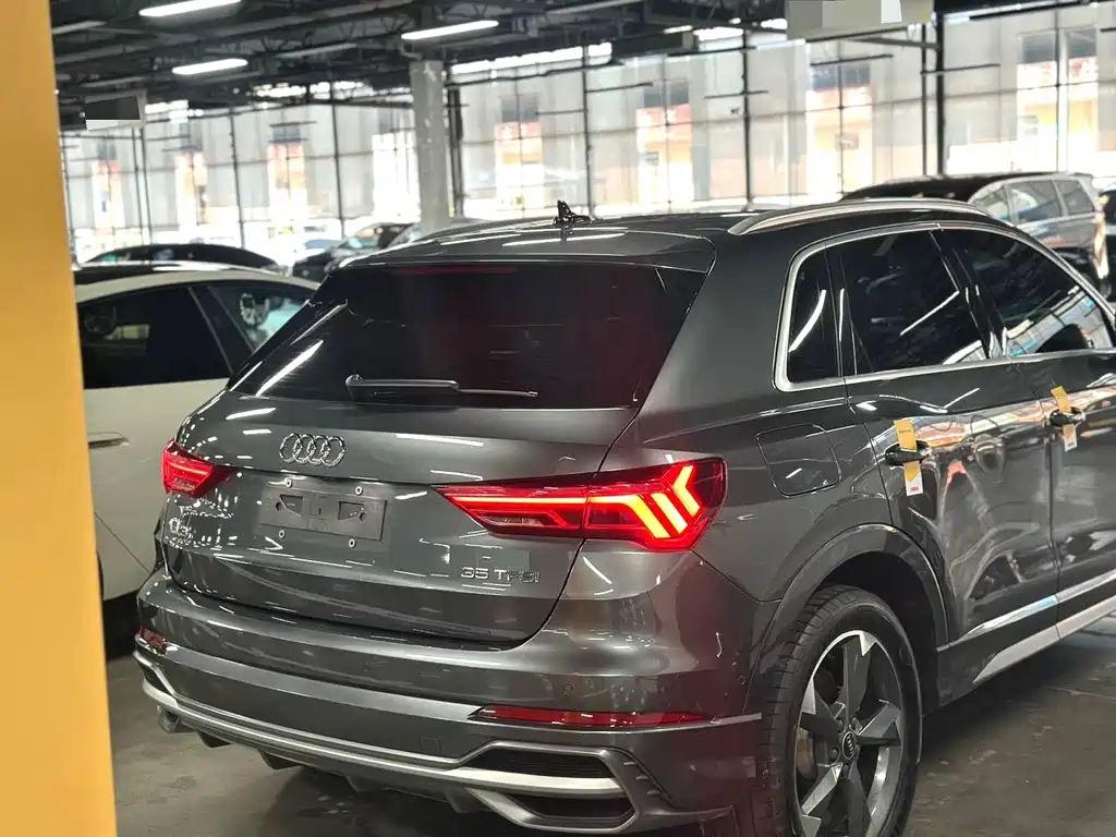 Audi Audi Q3 2022 35 TFSI Fashion Dynamic Edition 2023 - thumbnail 10