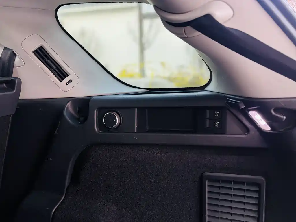 Land Rover Discovery Sport 2019 240PS HSE Edition China VI 2019 - thumbnail 19