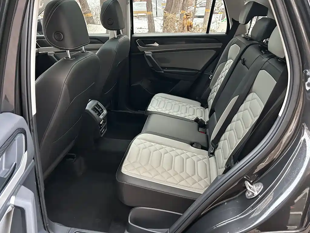 Volkswagen Tayron 2023 280TSI 2WD Luxury Plus Advanced Edition 2023 - thumbnail 15