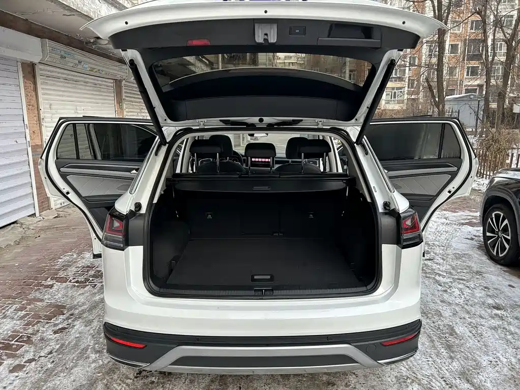 Volkswagen Tayron 2023 280TSI 2WD Luxury Plus Advanced Edition 2023 - thumbnail 9