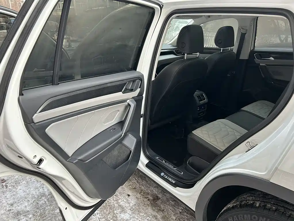 Volkswagen Tayron 2023 280TSI 2WD Luxury Plus Advanced Edition 2023 - thumbnail 15