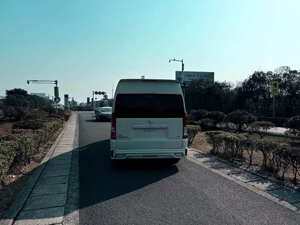 Toyota Toyota Hiace 2024 3.5L Middle East Version 2024 - thumbnail 12