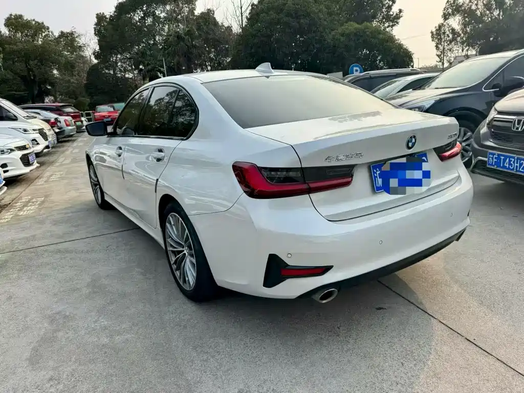 BMW BMW 3 Series 2022 Model Year Facelift 320i Sport Package 2022 - thumbnail 9