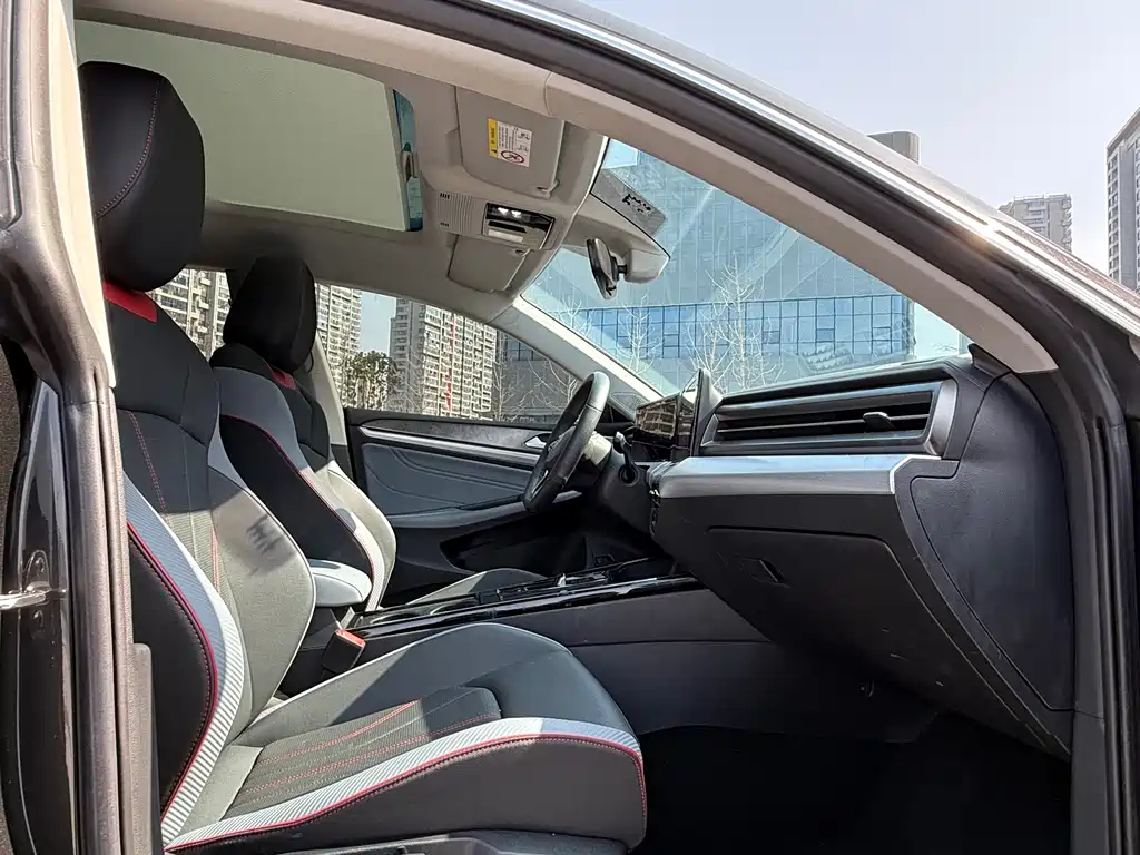 Volkswagen Lamando 2024 Lamando L 280TSI DSG Cool Spice Edition 2024 - thumbnail 6