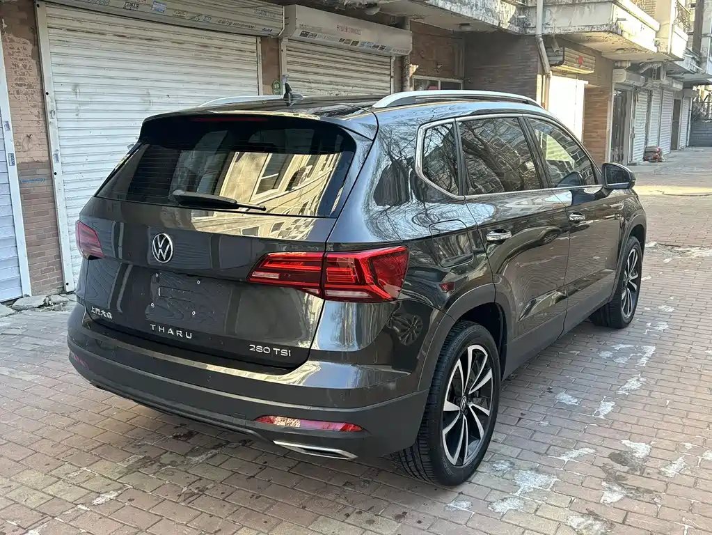 Volkswagen Tharu 2022 280TSI Two-Wheel Drive Luxury Edition 2022 - thumbnail 4