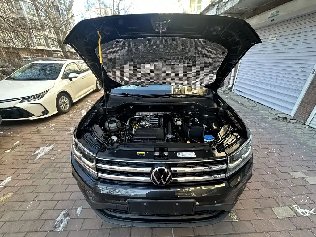 Volkswagen Tharu 2022 280TSI Two-Wheel Drive Luxury Edition 2022 - thumbnail 6