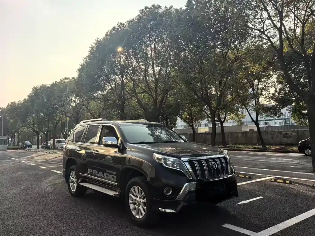 Toyota Toyota Prado (Imported) 2016 Model 2.7L Automatic 2017 - thumbnail 3