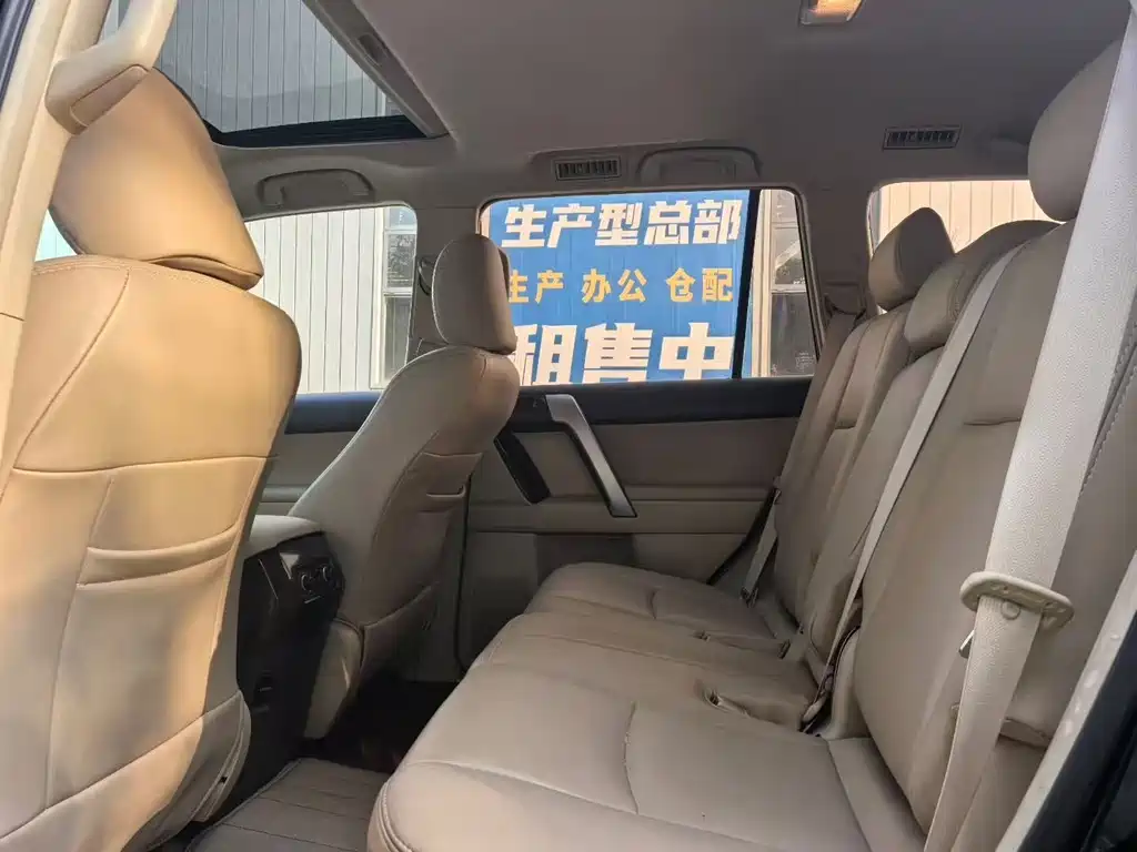 Toyota Toyota Prado (Imported) 2016 Model 2.7L Automatic 2017 - thumbnail 5
