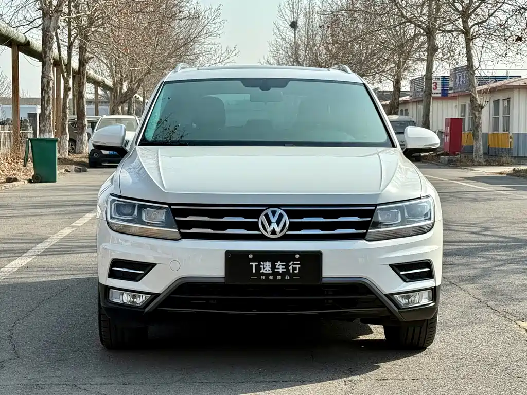 Volkswagen Volkswagen Tiguan L 2020 330TSI Automatic 2WD Panoramic Comfort Edition China VI 2021 - thumbnail 2
