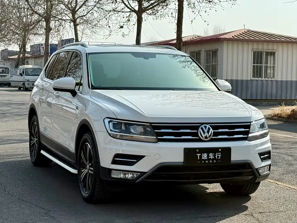 Volkswagen Volkswagen Tiguan L 2020 330TSI Automatic 2WD Panoramic Comfort Edition China VI 2021 - thumbnail 3