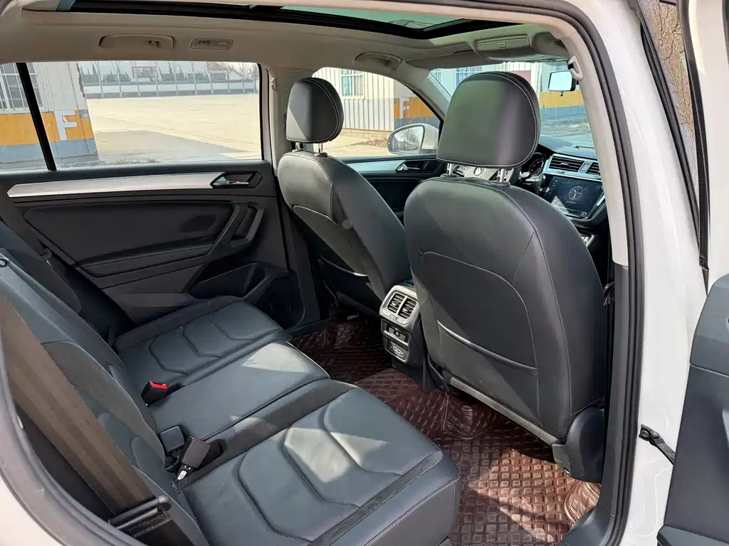 Volkswagen Volkswagen Tiguan L 2020 330TSI Automatic 2WD Panoramic Comfort Edition China VI 2021 - thumbnail 19