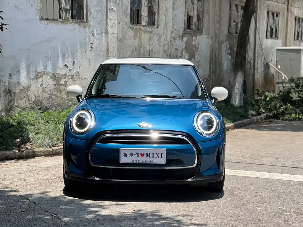MINI MINI 2022 1.5T COOPER Artist 2022 - thumbnail 3