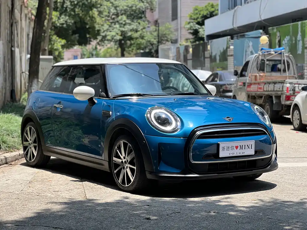 MINI MINI 2022 1.5T COOPER Artist 2022 - thumbnail 4