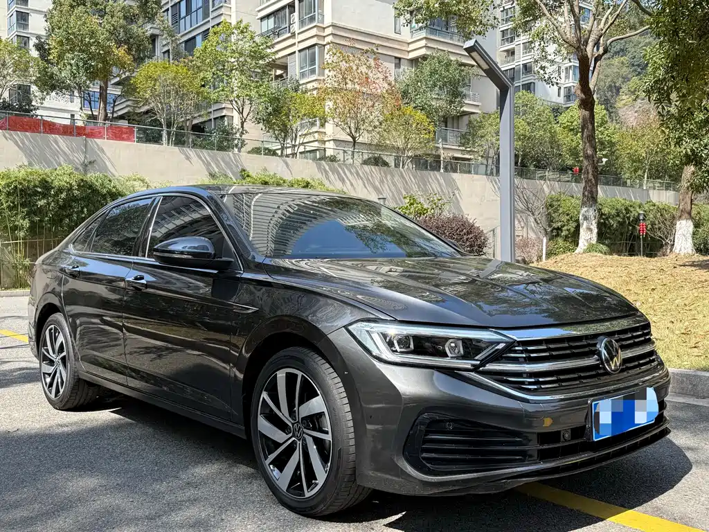 Volkswagen Volkswagen Sagitar 2024 300TSI DSG Excellence Edition 2024 - thumbnail 3