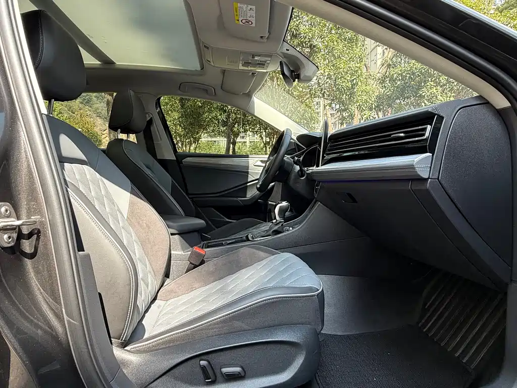 Volkswagen Volkswagen Sagitar 2024 300TSI DSG Excellence Edition 2024 - thumbnail 6