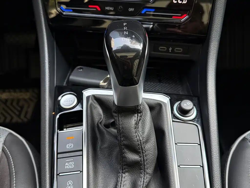 Volkswagen Volkswagen Sagitar 2024 300TSI DSG Excellence Edition 2024 - thumbnail 10