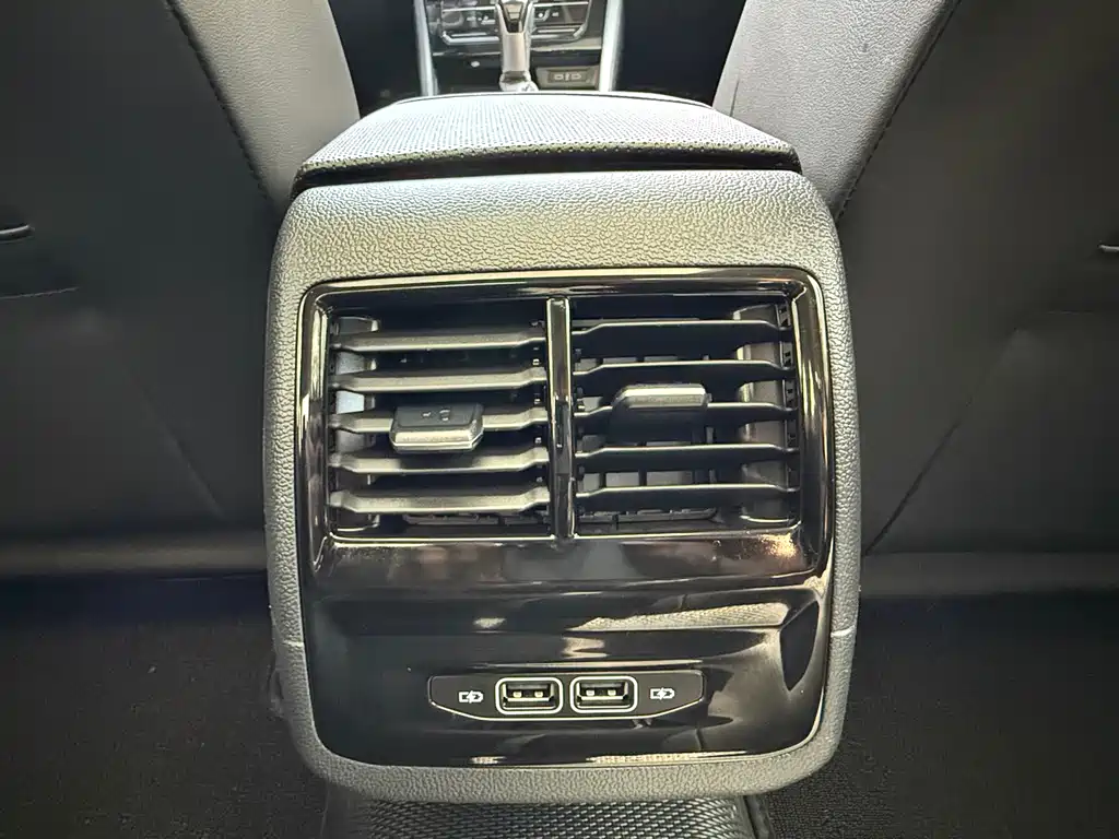 Volkswagen Volkswagen Sagitar 2024 300TSI DSG Excellence Edition 2024 - thumbnail 12