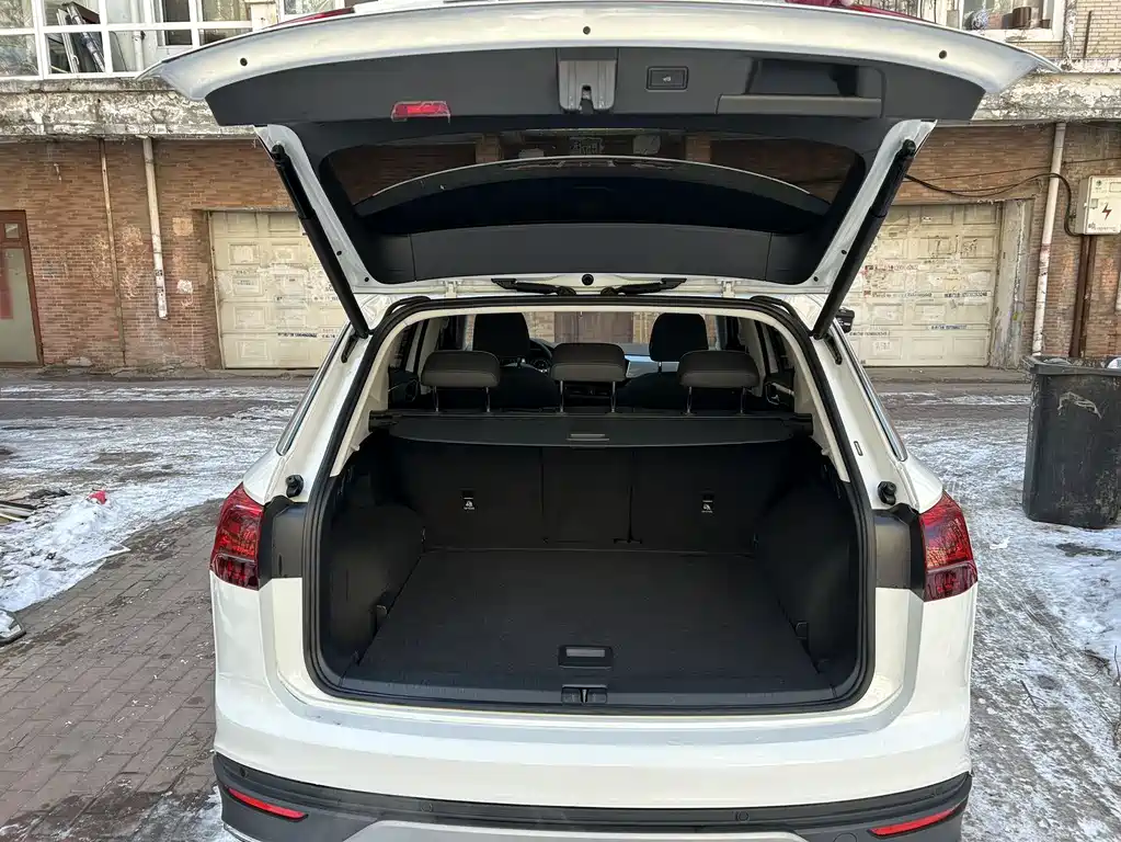 Volkswagen Tayron 2022 280TSI Front-Wheel Drive Luxury SmartLink Edition 2022 - thumbnail 7