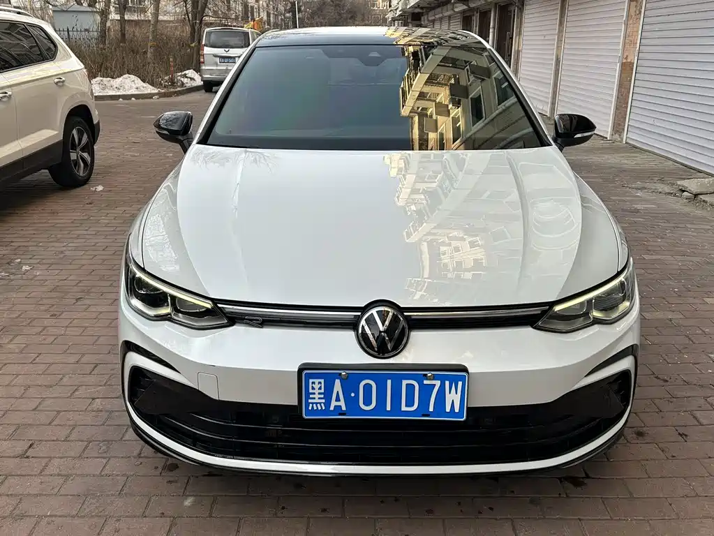 Volkswagen Volkswagen Golf 2021 280TSI DSG R-Line 2022 - thumbnail 2