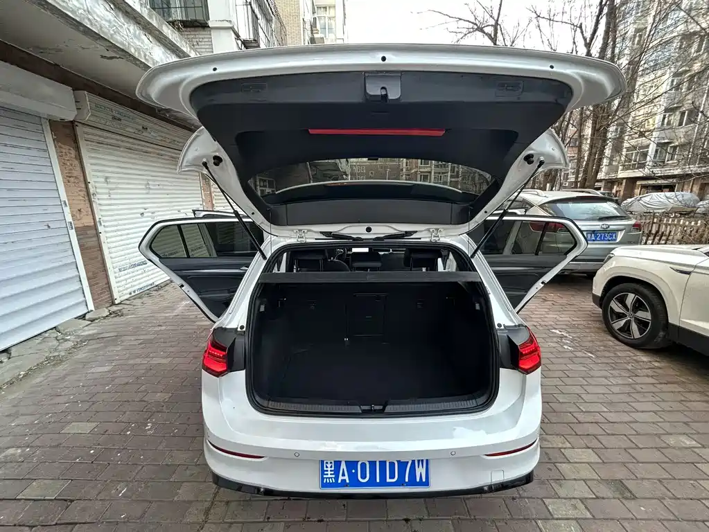 Volkswagen Volkswagen Golf 2021 280TSI DSG R-Line 2022 - thumbnail 7