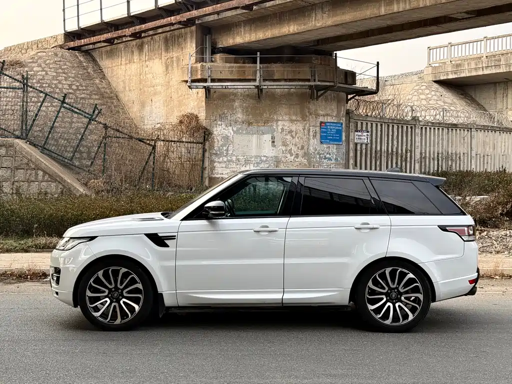 Land Rover Range Rover Sport 2017 3.0 SC V6 HSE DYNAMIC 2017 - thumbnail 4