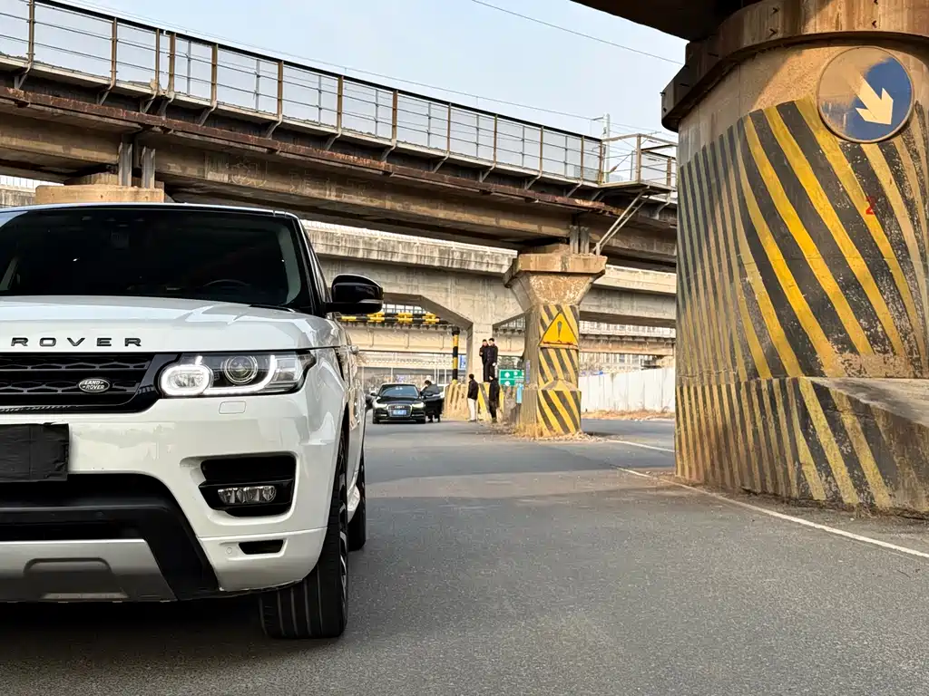 Land Rover Range Rover Sport 2017 3.0 SC V6 HSE DYNAMIC 2017 - thumbnail 5