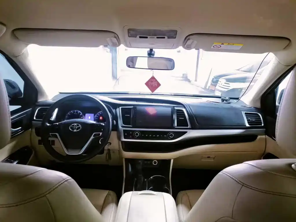 Toyota Toyota Highlander 2018 2.0T AWD LE 7-seater China V 2018 - thumbnail 5