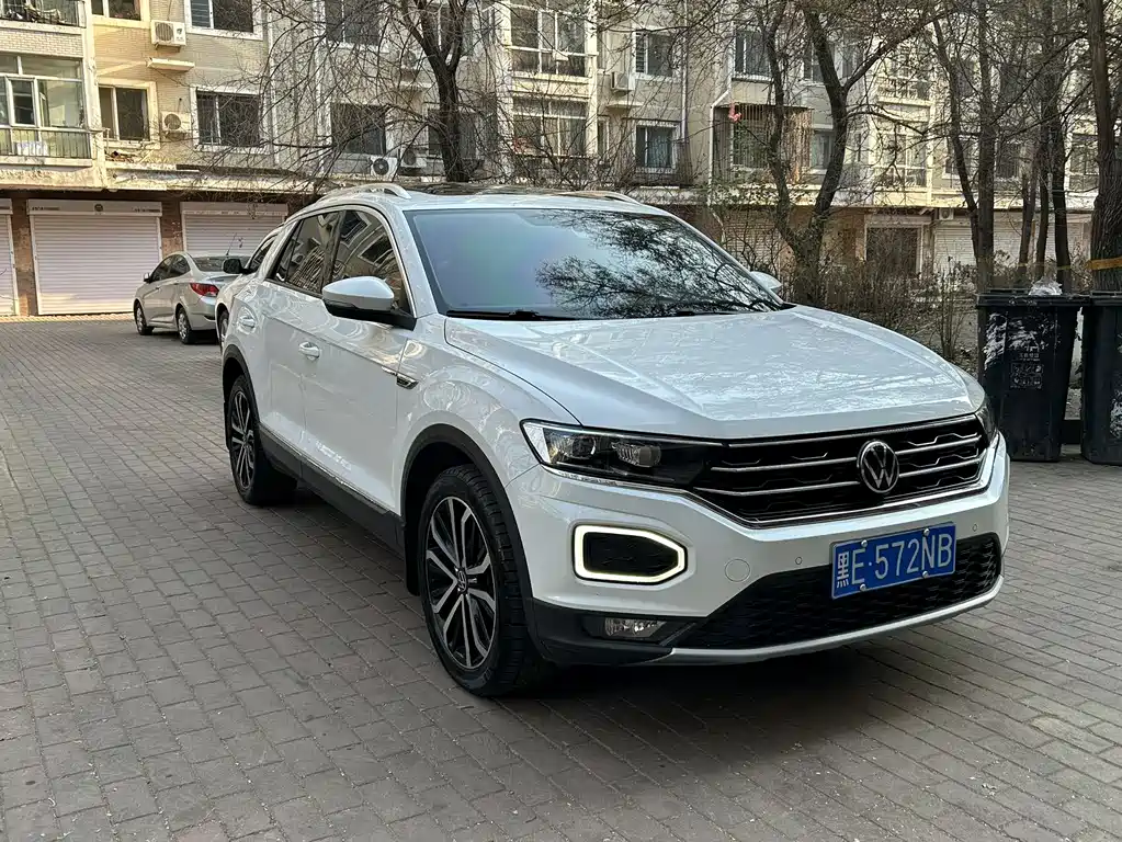 Volkswagen T-Roc 2022 280TSI DSG Front-Wheel Drive Comfort Plus 2022 - thumbnail 2