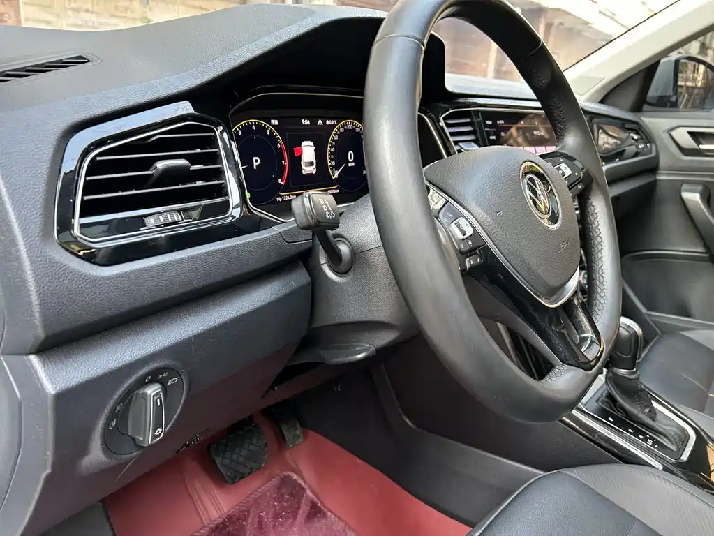 Volkswagen T-Roc 2022 280TSI DSG Front-Wheel Drive Comfort Plus 2022 - thumbnail 7