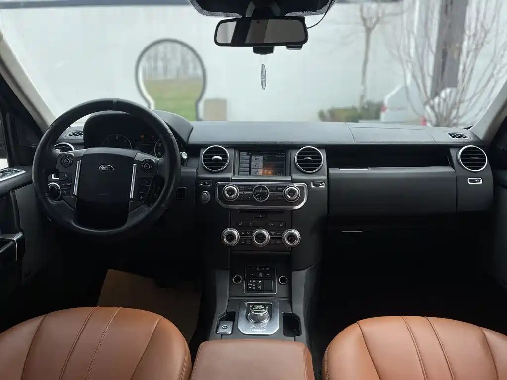 Land Rover Discovery 2014 3.0 SDV6 HSE Diesel 2014 - thumbnail 8