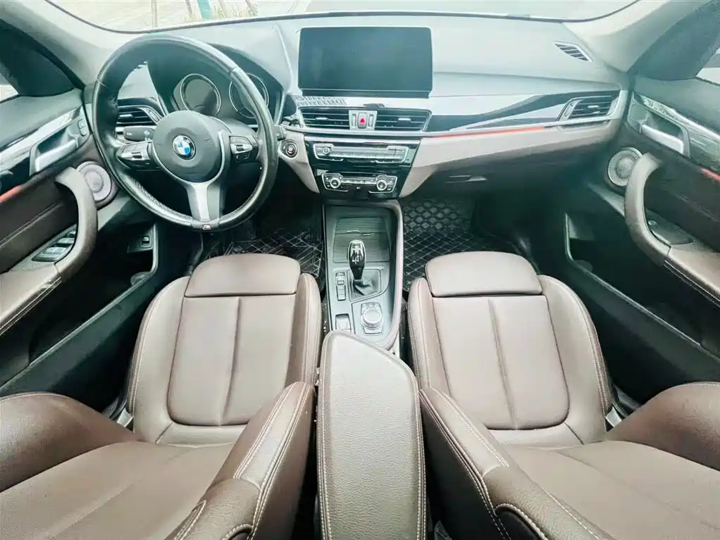 BMW BMW X1 2022 sDrive25Li Leading Edition 2023 - thumbnail 14