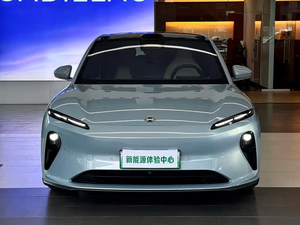 NIO NIO ET5T 2023 75kWh Touring 2023 - thumbnail 2