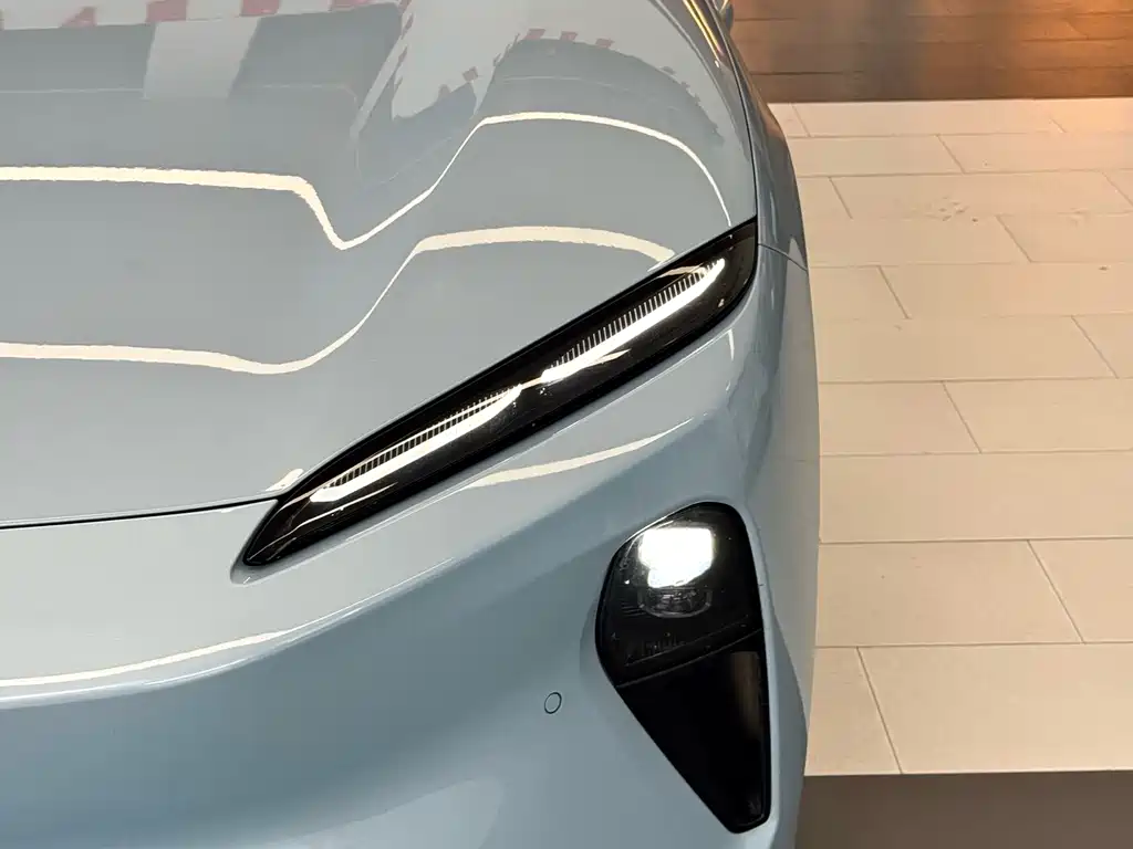 NIO NIO ET5T 2023 75kWh Touring 2023 - thumbnail 4