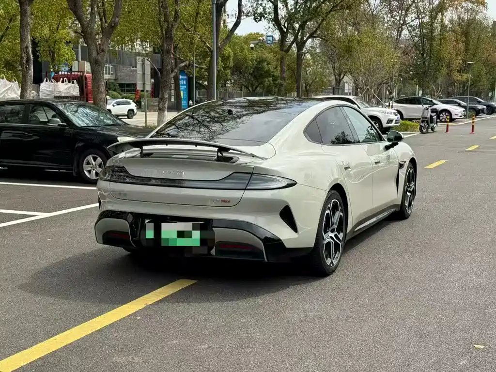 Xiaomi Automobile Xiaomi SU7 2024 AWD Long Range Intelligent Driving Max Edition 2024 - thumbnail 4