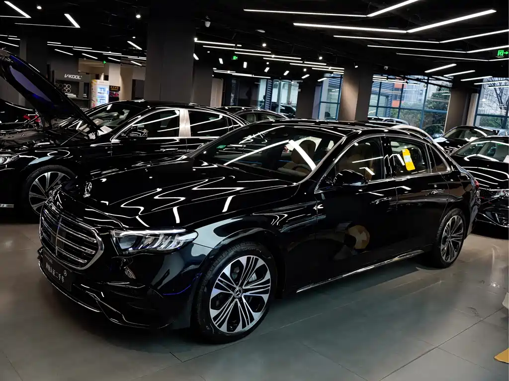 Mercedes-Benz Mercedes-Benz E-Class 2024 E 350 e L Plug-in Hybrid Sports Sedan 2025