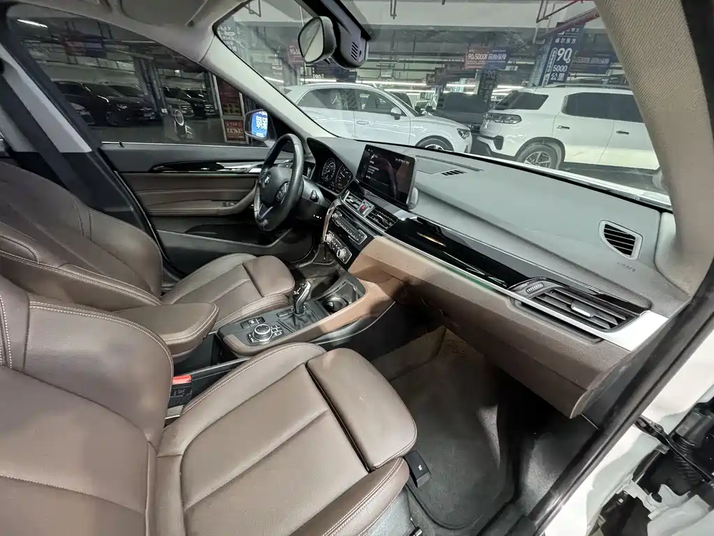 BMW BMW X1 2022 sDrive20Li Fashion Edition 2022 - thumbnail 16