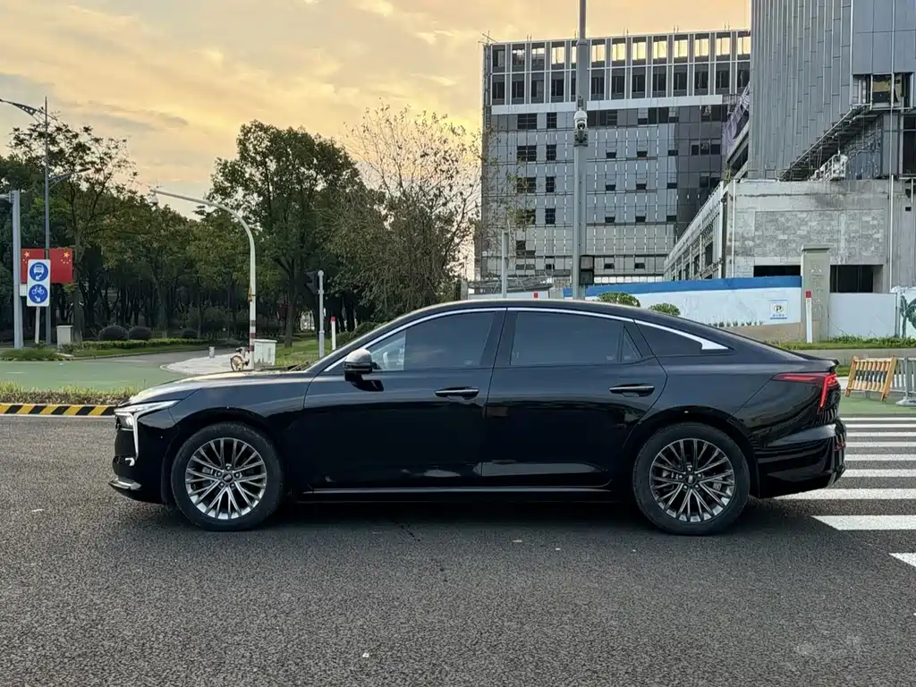 Bestune Bestune B70 2021 1.5T Automatic Enjoy Edition 2021 - thumbnail 4