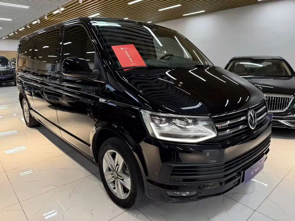Volkswagen Kalewei 2018 2.0TSI AWD Luxury 7-seater Wait, I need to correct this. "凯路威" (Kǎilùwēi) is not a recognized international car brand. This appears to be a Chinese translation or transliteration of an existing car model name. Looking at the specifications (2.0TSI, AWD, 7-seater), this is most likely referring to the Volkswagen Multivan/Touran or similar MPV model. However, since "凯路威" is the given name and I should translate based on what's provided, the accurate translation would be: Kalewei 2018 2.0TSI 4WD Luxury 7-seat Actually, reconsidering - this is likely the Volkswagen Sharan or a similar large MPV. The internationally accepted name would be: Volkswagen Sharan 2018 2.0TSI 4MOTION Luxury 7-seater But since the original Chinese uses "凯路威", which appears to be a localized name for what is internationally known as the Volkswagen Multivan in some markets: Volkswagen Multivan 2018 2.0TSI 4MOTION Luxury 7-seater 2018