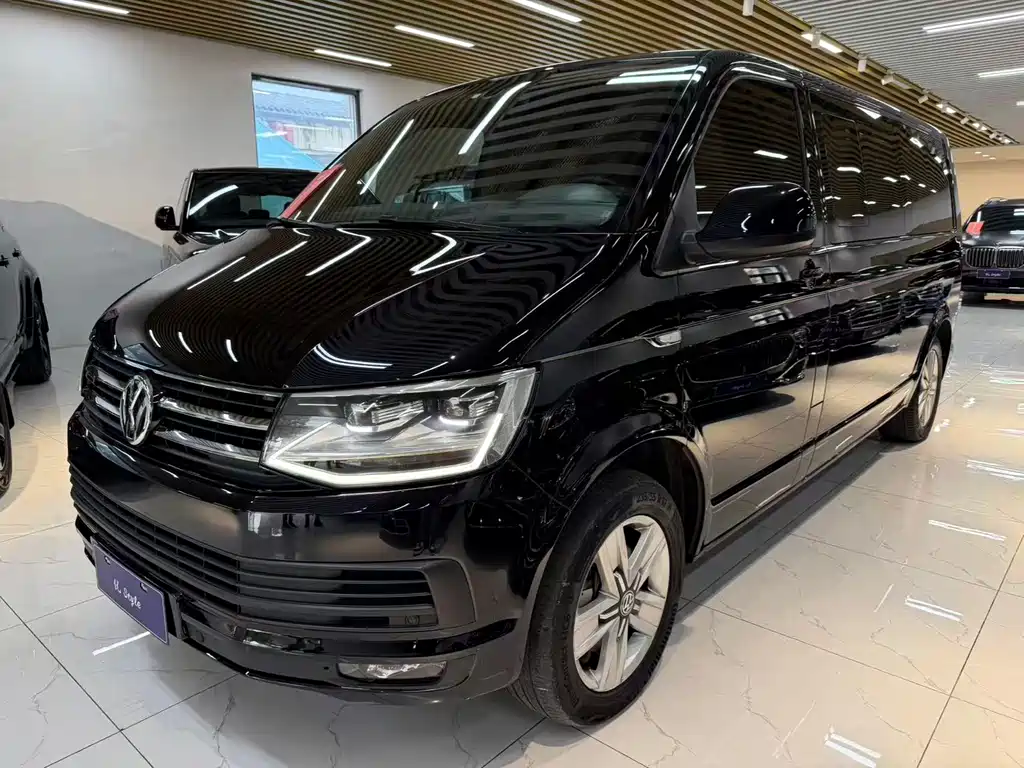 Volkswagen Kalewei 2018 2.0TSI AWD Luxury 7-seater Wait, I need to correct this. "凯路威" (Kǎilùwēi) is not a recognized international car brand. This appears to be a Chinese translation or transliteration of an existing car model name. Looking at the specifications (2.0TSI, AWD, 7-seater), this is most likely referring to the Volkswagen Multivan/Touran or similar MPV model. However, since "凯路威" is the given name and I should translate based on what's provided, the accurate translation would be: Kalewei 2018 2.0TSI 4WD Luxury 7-seat Actually, reconsidering - this is likely the Volkswagen Sharan or a similar large MPV. The internationally accepted name would be: Volkswagen Sharan 2018 2.0TSI 4MOTION Luxury 7-seater But since the original Chinese uses "凯路威", which appears to be a localized name for what is internationally known as the Volkswagen Multivan in some markets: Volkswagen Multivan 2018 2.0TSI 4MOTION Luxury 7-seater 2018 - thumbnail 2