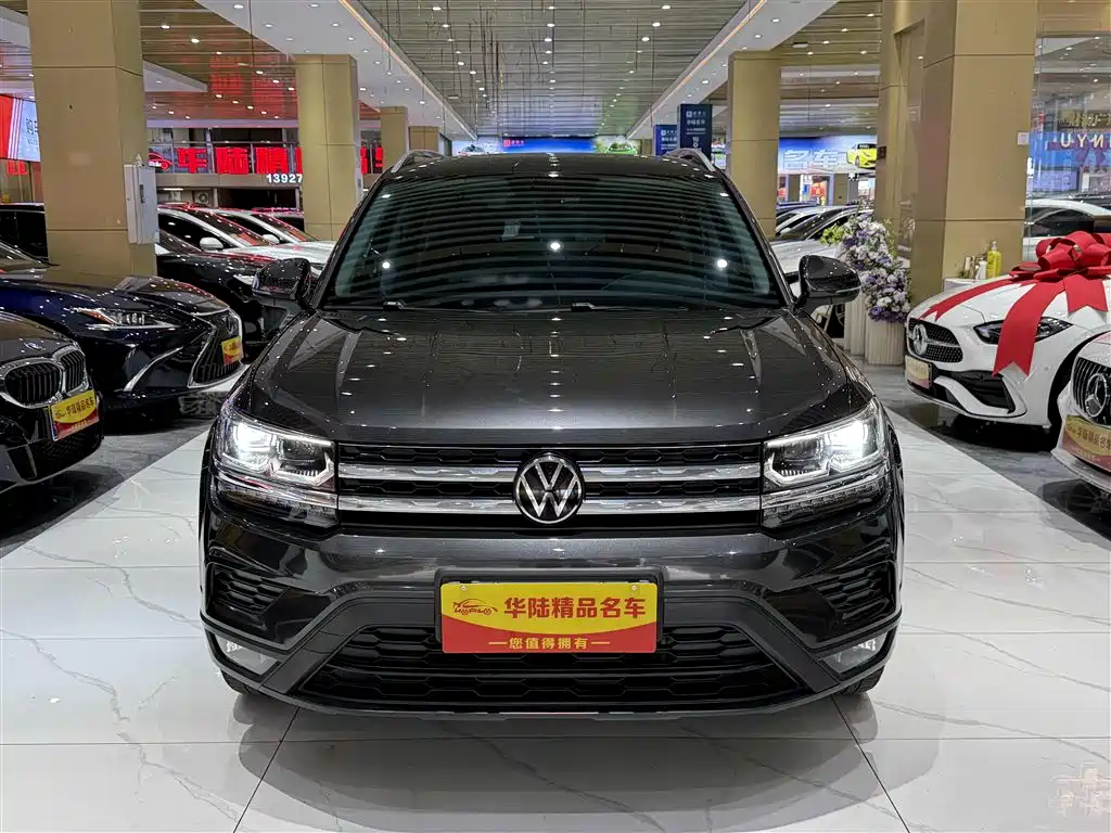 Volkswagen Tharu 2022 280TSI 2WD Luxury Edition 2023 - thumbnail 2