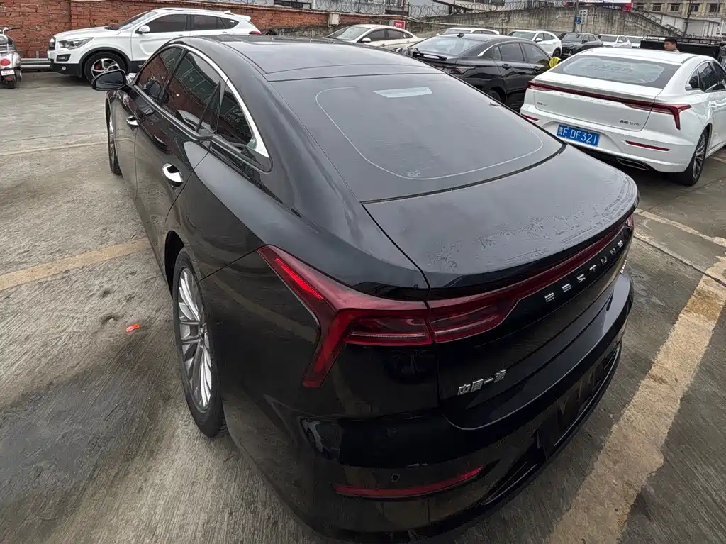 Bestune Bestune B70 2024 Dragon Edition 1.5T Leading Model 2024 - thumbnail 17
