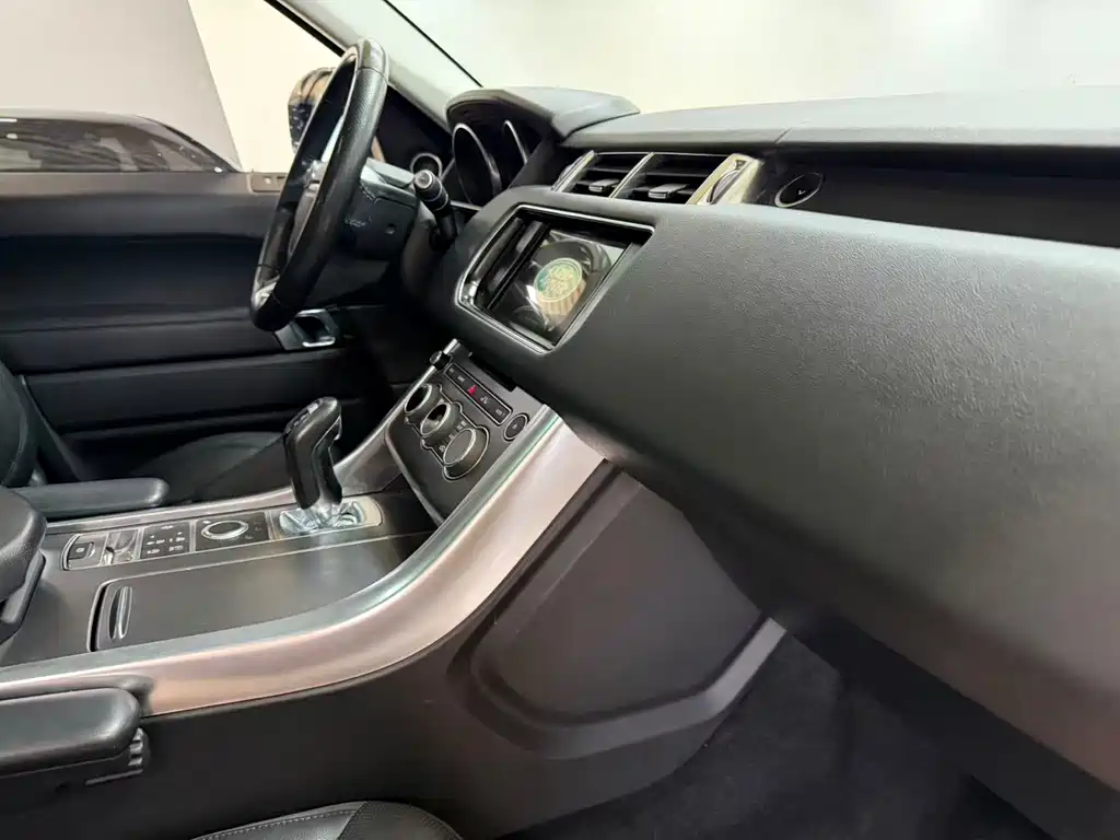 Land Rover Range Rover Sport 2016 3.0 SC V6 HSE 2016 - thumbnail 16