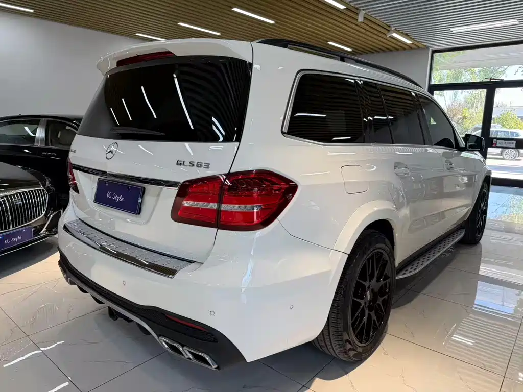Mercedes-Benz Mercedes-Benz GLS 2017 GLS 400 4MATIC Luxury Edition 2017 - thumbnail 4