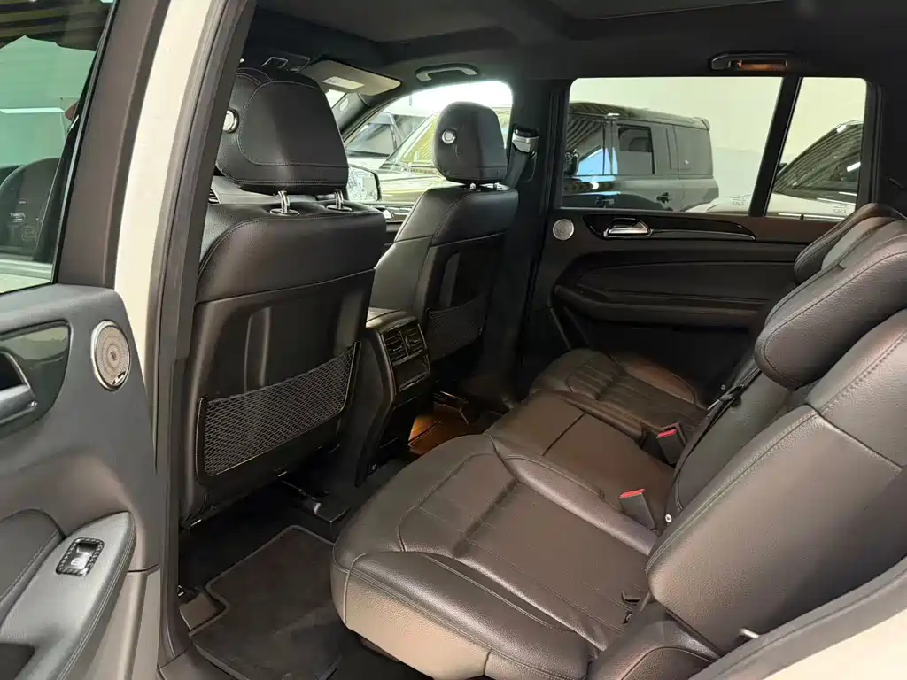 Mercedes-Benz Mercedes-Benz GLS 2017 GLS 400 4MATIC Luxury Edition 2017 - thumbnail 12