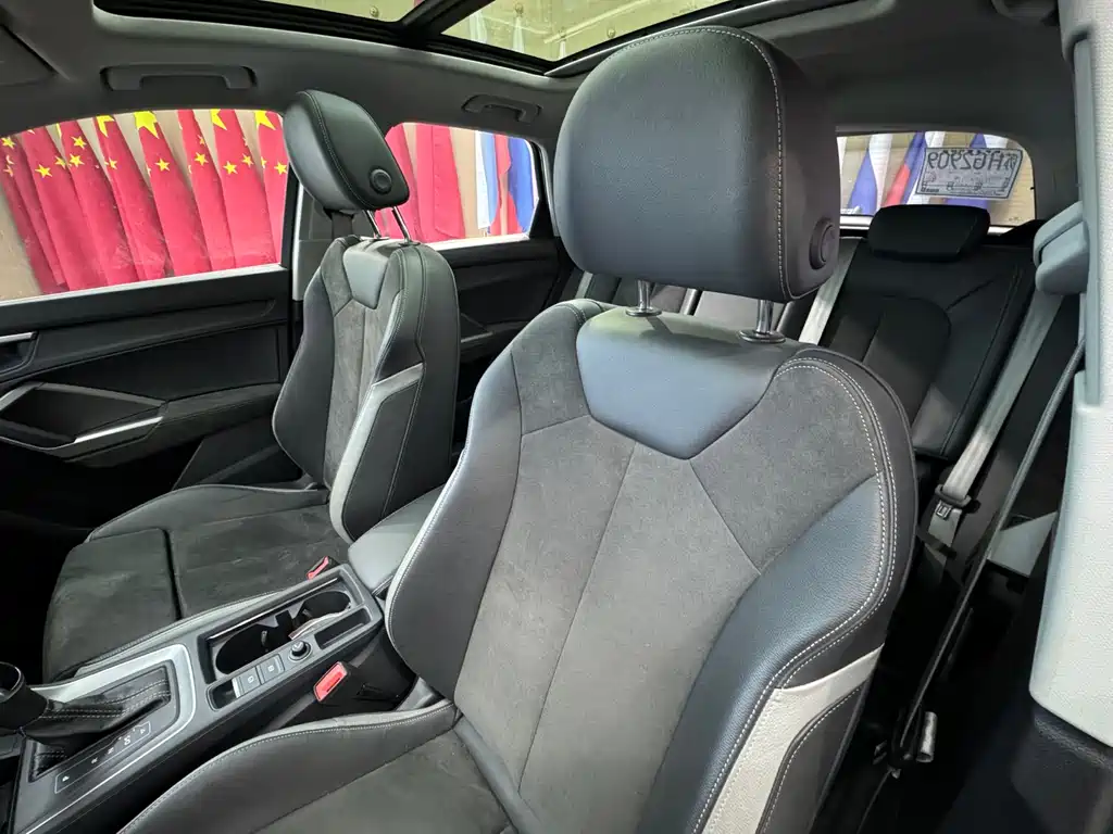 Audi Audi Q3 2022 35 TFSI Fashion Dynamic Edition 2022 - thumbnail 5