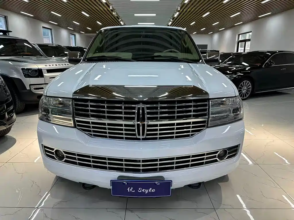 Lincoln Lincoln Navigator 2005 5.4L 2008 - thumbnail 2
