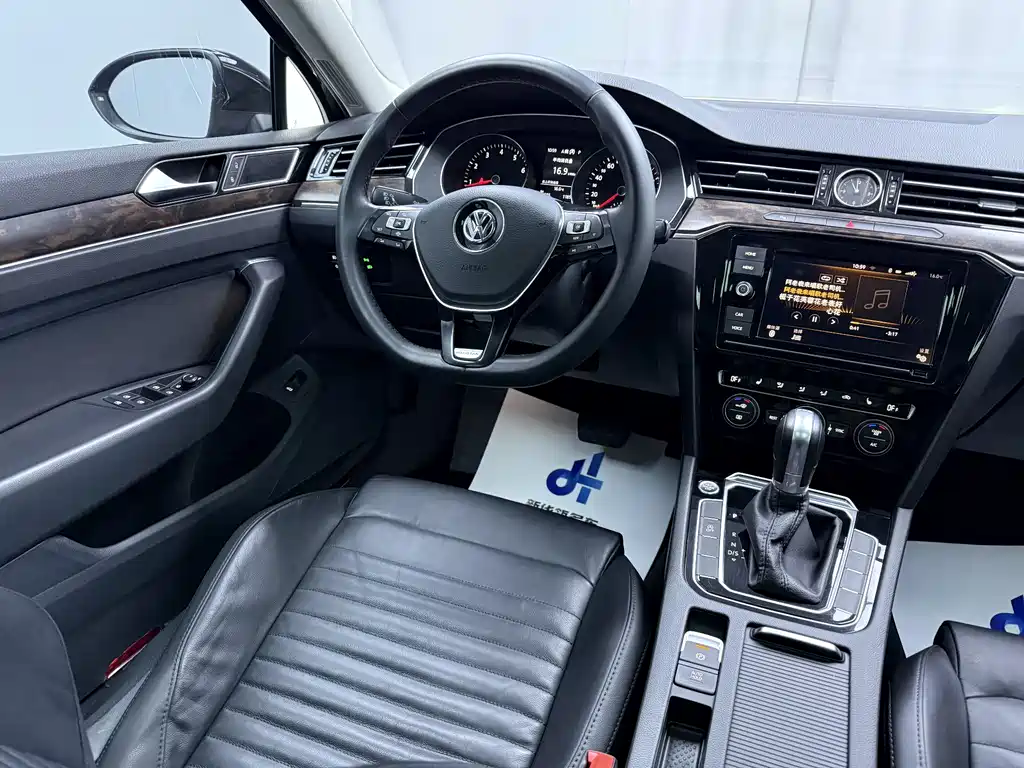Volkswagen Magotan 2019 330TSI DSG Luxury Model VI 2019 - thumbnail 7