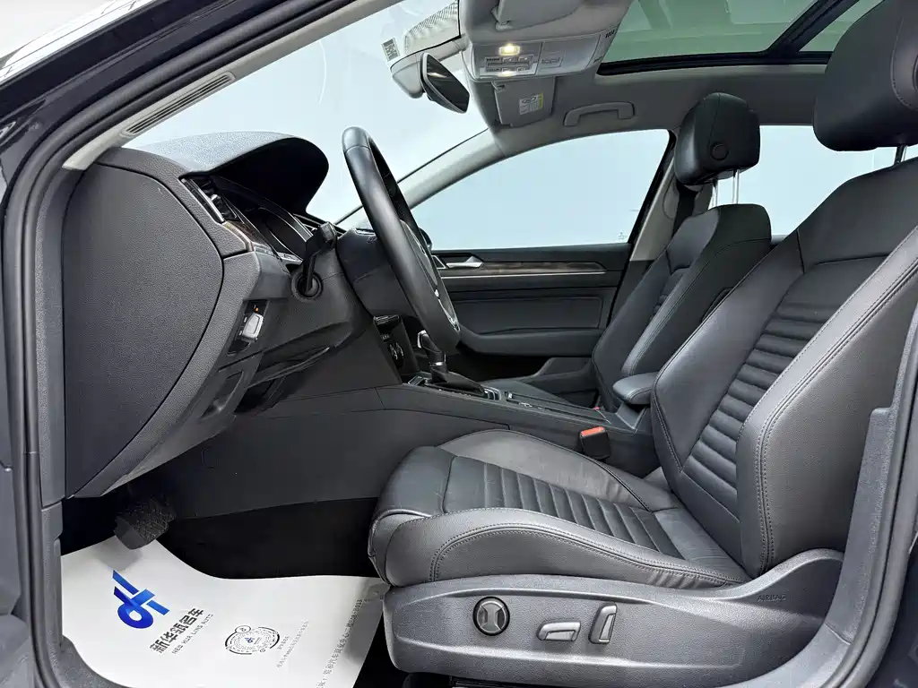Volkswagen Magotan 2019 330TSI DSG Luxury Model VI 2019 - thumbnail 11