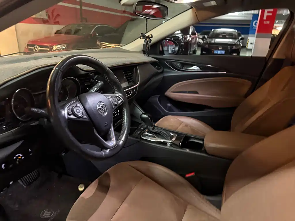 Buick Buick Regal 2019 20T Essential Edition China V 2018 - thumbnail 5